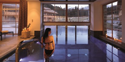 Hotels an der Piste - Pools: Innenpool - Kolfuschg in Corvara - Pool - Dolomites Living Hotel Tirler