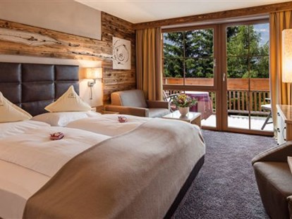 Hotels an der Piste - Pools: Innenpool - Skigebiet Meran 2000 - Zimmer Larchwaldele  - Wohlfühlhotel Falzeben