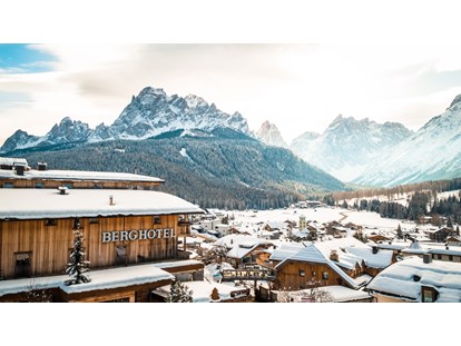 Hotels an der Piste - Pools: Außenpool beheizt - Skigebiet 3 Zinnen Dolomites - Berghotel - Berghotel Sexten Dolomiten