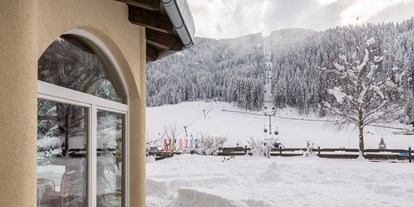 Hotels an der Piste - Hotel-Schwerpunkt: Skifahren & Kulinarik - Italien - Blick vom Haus auf die Piste - Hotel Seeber