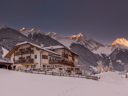 Hotels an der Piste - Hotel-Schwerpunkt: Skifahren & Familie - St. Vigil/Enneberg - Berghotel Johanneshof