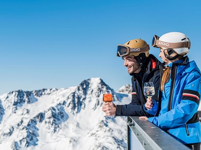 Hotels an der Piste - Skikurs direkt beim Hotel: für Erwachsene - Schnals - Aperitivo mit Ausblick - Glacier Hotel Grawand