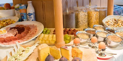 Hotels an der Piste - Verpflegung: Vollpension - Italien - Frühstück - Breakfast - Piccolo Hotel Gurschler