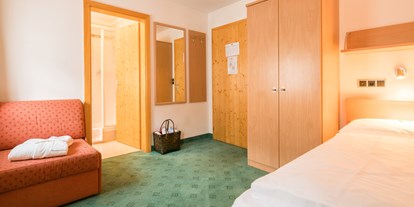 Hotels an der Piste - Skiraum: videoüberwacht - Schnals - 1-2 Bett-Zimmer Kurzhof - Piccolo Hotel Gurschler