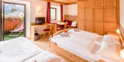 Hotels an der Piste - Verpflegung: Vollpension - Italien - 3-4 Bett-Zimmer mit Balkon - Piccolo Hotel Gurschler