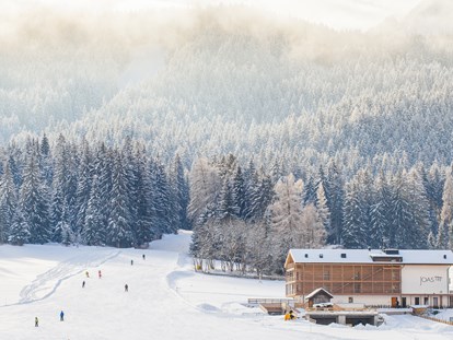 Hotels an der Piste - Hotel-Schwerpunkt: Skifahren & Ruhe - SKI IN - SKI OUT - JOAS natur.hotel.b&b
