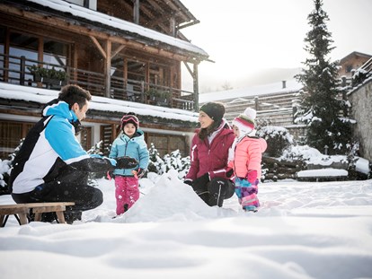 Hotels an der Piste - Hotel-Schwerpunkt: Skifahren & Kulinarik - Post Alpina - Family Mountain Chalets