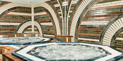 Hotels an der Piste - Wellnessbereich - Obereggen (Trentino-Südtirol) - Whirlpool - Sporthotel Obereggen