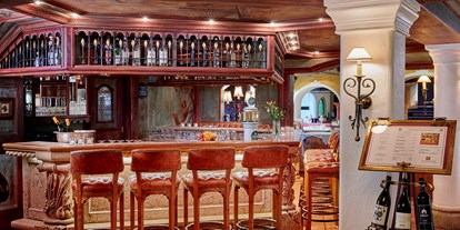 Hotels an der Piste - Verpflegung: alkoholfreie Getränke ganztags inklusive - Ehrwald - Bar - Tirolerhof Familotel Zugspitze
