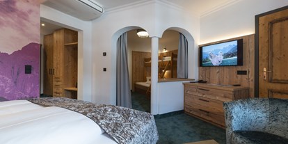 Hotels an der Piste - Verpflegung: Frühstück - Oberösterreich - Familienzimmer mit XXL-Stockbett und Balkon  - Familienhotel Sommerhof