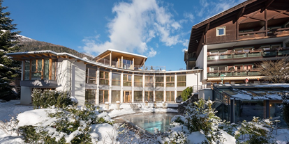 Hotels an der Piste - Pools: Innenpool - Ebene Reichenau - Ortners Eschenhof im Winter - Ortners Eschenhof - Alpine Slowness