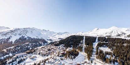 Hotels an der Piste - Parkplatz: kostenlos beim Hotel - Davos Dorf - Waldhotel Arosa