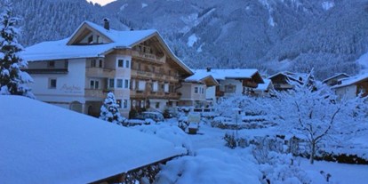 Hotels an der Piste - Sauna - Ski- & Gletscherwelt Zillertal 3000 - Apart Hotel Austria