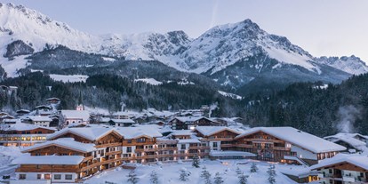 Hotels an der Piste - Pools: Infinity Pool - Oberndorf in Tirol - Kaiserlodge | Wellnesshotel am Wilden Kaiser - Kaiserlodge