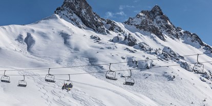 Hotels an der Piste - Pools: Außenpool beheizt - Ski Arlberg - Auch für Freerider absolutes vergnügen - Hotel Warther Hof
