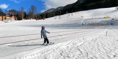 Hotels an der Piste - Hotel-Schwerpunkt: Skifahren & Familie - Ebensee - Seillift beim Zkilift Zloam - Narzissendorf Zloam