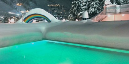 Hotels an der Piste - Skiservice: Skireparatur - Kitzbühel - Beheizter Relaxpool - Wellness- und Familienhotel Egger in TOP LAGE