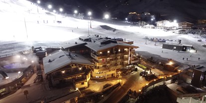 Hotels an der Piste - Hinterglemm - Nächtliche Skiabenteuer - Wellness- und Familienhotel Egger in TOP LAGE