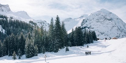 Hotels an der Piste - Hotel-Schwerpunkt: Skifahren & Kulinarik - Damüls - Winterwandern - Hotel Goldener Berg