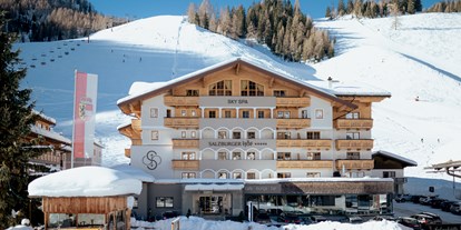 Hotels an der Piste - geführte Skitouren - Ramsau am Dachstein - Hotelansicht außen - Hotel Salzburger Hof Zauchensee