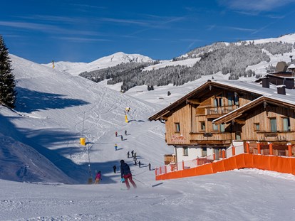 Hotels an der Piste - Hotel-Schwerpunkt: Skifahren & Wellness - Ferienwohnungen Perfeldhof