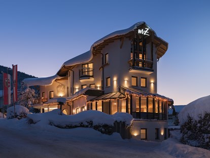 Hotels an der Piste - Skiraum: vorhanden - Ramsau am Dachstein - Abendstimmung  - meiZeit Lodge