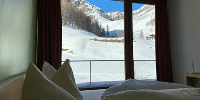 Hotels an der Piste - Skikurs direkt beim Hotel: für Kinder - Graubünden - Panoramazimmer - Smart-Hotel