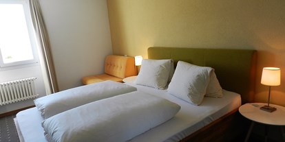 Hotels an der Piste - Hallenbad - Schweiz - Doppel Zimmer Plus DU/WC-TV
Ausziehbett auf Anfrage - Hotel Pizzeria Mittenwald Flumserberg Tannenheim