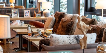 Hotels an der Piste - Skiraum: Skispinde - Wallis - Bar Lounge - Hotel Crans Ambassdor