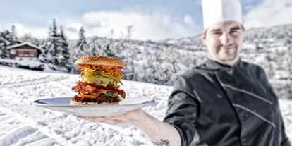 Hotels an der Piste - Hotel-Schwerpunkt: Skifahren & Romantik - Riederalp - Best Burgers in Town - Aspen Alpin Lifestyle Hotel Grindelwald