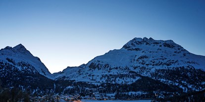 Hotels an der Piste - Wellnessbereich - St. Moritz - Nira Alpina by night - Nira Alpina