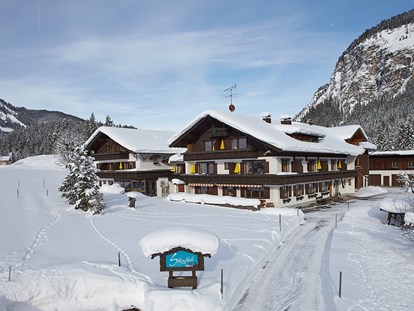 Hotels an der Piste - Hotel-Schwerpunkt: Skifahren & Wellness - St. Anton am Arlberg - Lage Hotel Naturhof Stillachtal Oberstdorf - Hotel Naturhof Stillachtal