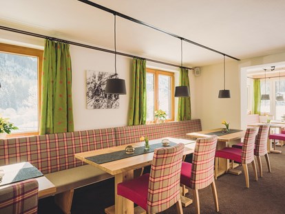 Hotels an der Piste - Parkplatz: kostenlos beim Hotel - Oberstdorf - Hotel Naturhof Stillachtal