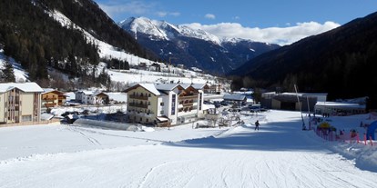 Hotels an der Piste - Skiraum: vorhanden - Skigebiet Ladurns - Hotel Bergkristall