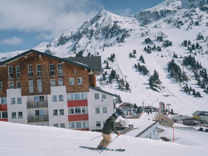 Hotels an der Piste - Parkplatz: kostenlos beim Hotel - Ski Obertauern - Hotel Enzian Adults-Only (18+)