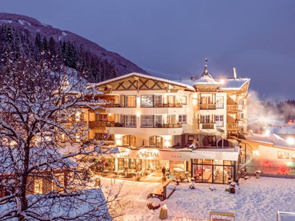 Hotels an der Piste - Hallenbad - Alpin Family Resort Seetal ****s