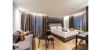 Hotels an der Piste - Hotel-Schwerpunkt: Skifahren & Wellness - Dolomiten - Room superior - triple (with sofa bed) - Hotel Stella - My Dolomites Experience