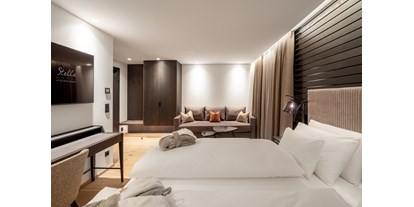 Hotels an der Piste - Skiservice: Wachsservice - Dolomiten - Room superior - triple (with sofa bed) - Hotel Stella - My Dolomites Experience
