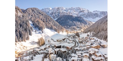 Hotels an der Piste - Hotel-Schwerpunkt: Skifahren & Party - Location - Hotel Stella - My Dolomites Experience