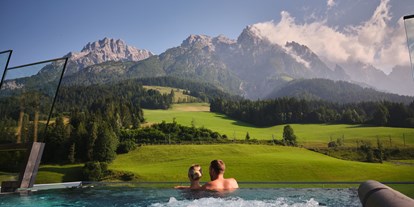 Hotels an der Piste - Pools: Außenpool beheizt - Dienten am Hochkönig - Infinity Sky-Pool - Hotel Salzburger Hof Leogang