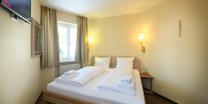 Hotels an der Piste - Sauna - Snow Space Salzburg - Flachau - Wagrain - St. Johann - Appartement Topas - Crystls Aparthotel