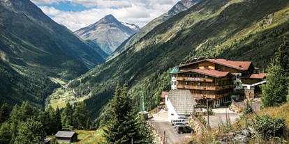 Hotels an der Piste - WLAN - Skigebiet Sölden - Aussenansicht - Hotel Silbertal