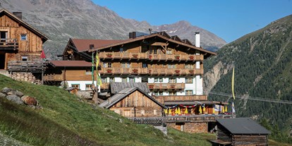 Hotels an der Piste - Hotel-Schwerpunkt: Skifahren & Ruhe - Pfelders/Passeiertal - Aussenansicht - Hotel Silbertal
