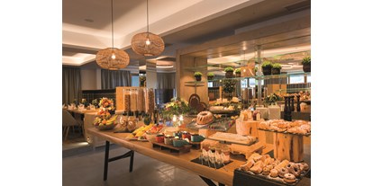 Hotels an der Piste - Preisniveau: gehoben - Wagrain - Frühstücksbuffet - Aktivhotel Alpendorf