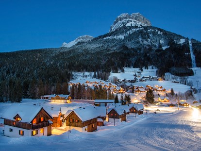Hotels an der Piste - Steiermark - Außenaufnahme vom Feriendorf in Altaussee - AlpenParks Aktiv & Natur Resort Hagan Lodge Altaussee