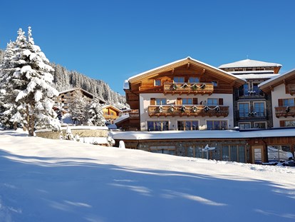 Hotels an der Piste - Hotel-Schwerpunkt: Skifahren & Kulinarik - Kinderfreies Berghotel DER KÖNIGSLEITNER direkt an der Piste - Berghotel Der Königsleitner - adults only