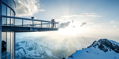Hotels an der Piste - Hotel-Schwerpunkt: Skifahren & Wellness - Jochberg (Jochberg) - Aussichtsplattform am Kitzsteinhorn auf über 3.000 Meter  - Hotel Sonnblick