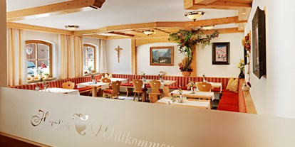 Hotels an der Piste - Skiservice: vorhanden - Ski Arlberg - Frühstücksraum - Hotel Garni Landhaus Strolz
