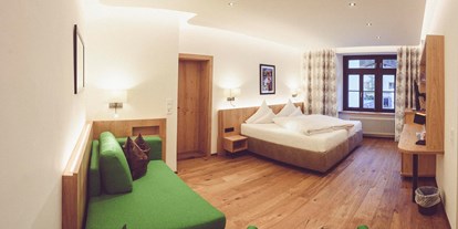 Hotels an der Piste - Pools: Innenpool - St. Anton am Arlberg - Beispielbild "St. Anton Doppelzimmer" - Hotel Post