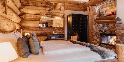Hotels an der Piste - Hotel-Schwerpunkt: Skifahren & Wellness - Großarl - Schlafzimmer Silver Wolf - WoodRidge Luxury Chalets